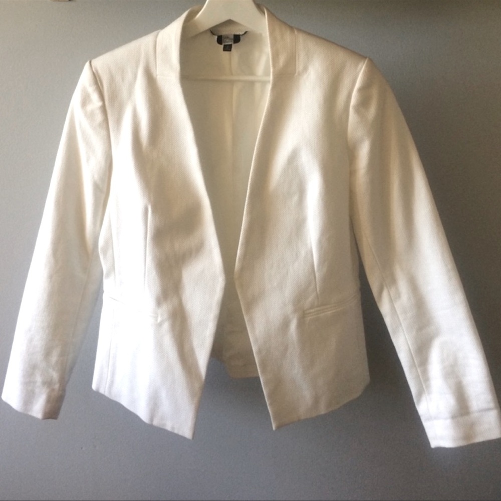 Saks Fifth Avenue brand blazer